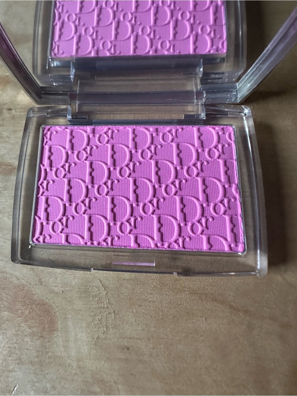 Dior Backstage Rosy Glow Blush — 001 Pink - Picture 5 of 5